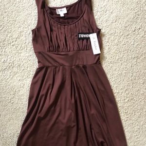 N0035 NWT J Taylor Dress Size 6 Ruched Breast Waistbelt